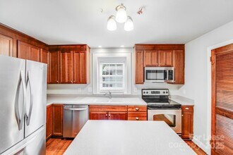 2417 Laburnum Ave in Charlotte, NC - Building Photo - Building Photo