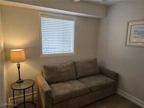 7119 Lakeridge View Court in Ft. Myers, FL - Building Photo - Building Photo