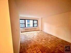 EAST 55 STREET, Unit 7B in New York, NY - Building Photo