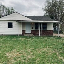 1621 Crawford St in Wichita, KS - Building Photo