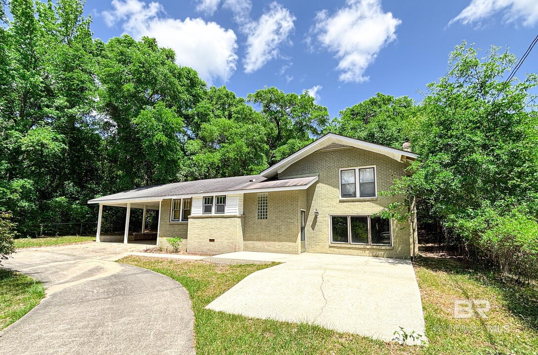 27430 Main St in Daphne, AL - Building Photo