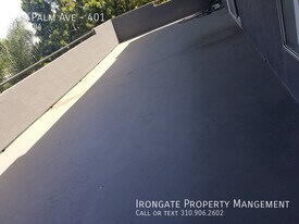 La Elle Apartments in West Hollywood, CA - Building Photo