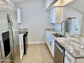 1213 E Tonto Ln in Phoenix, AZ - Building Photo - Building Photo