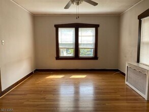 65 Wildwood Ave in Montclair, NJ - Foto de edificio - Building Photo