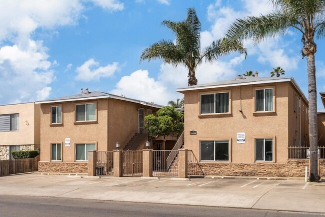 property at 4654 33rd St