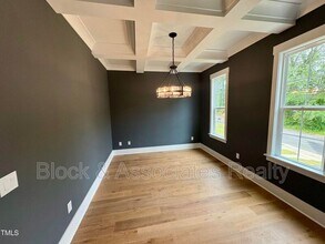 318 Hinton St in Apex, NC - Building Photo - Building Photo