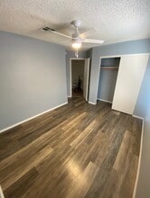 8881 E Rose Tree St, Unit East Room in Tucson, AZ - Foto de edificio - Building Photo