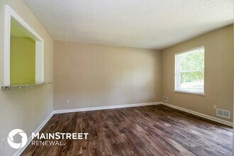 6705 Yuma Way in Louisville, KY - Building Photo - Building Photo