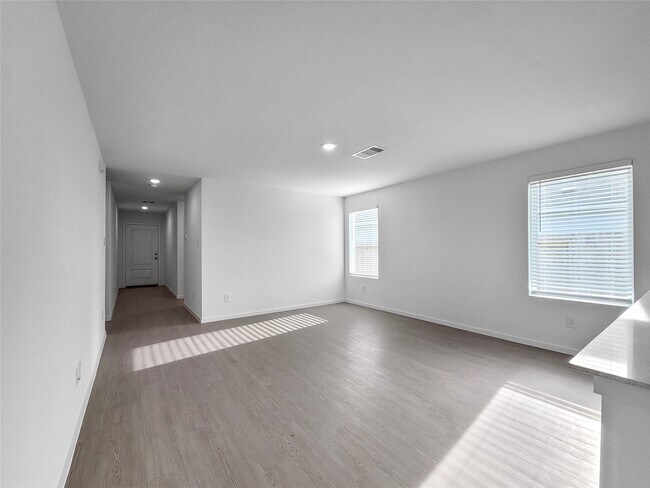 118 Nicholas Rd in Wharton, TX - Building Photo - Building Photo