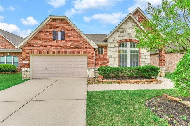 property at 6 Jester Oaks Pl