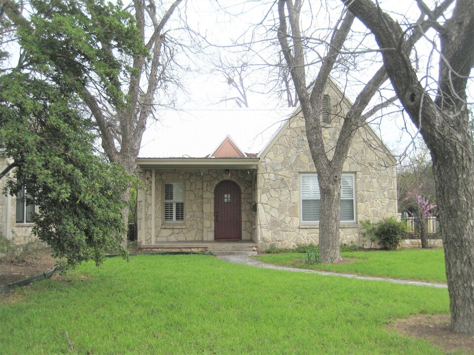 3901 Red River St in Austin, TX - Building Photo