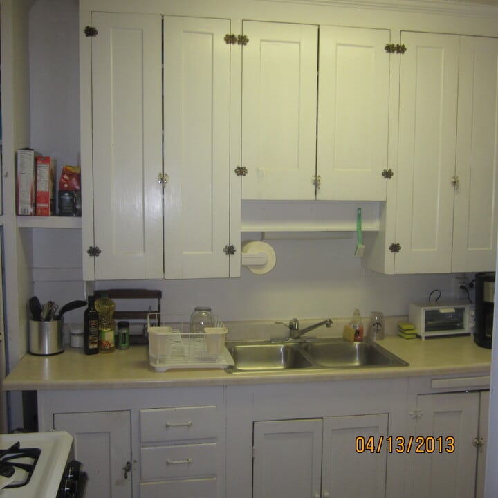 2015 Arthur Ave, Unit 7 in Lakewood, OH - Building Photo