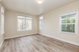 2510 Central in Alameda, CA - Building Photo - Building Photo