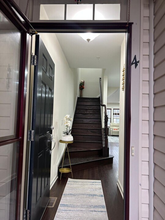 4 Eagle Ln in Malvern, PA - Building Photo