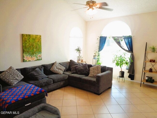 11353 Loma Linda Cir in El Paso, TX - Building Photo - Building Photo