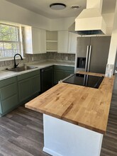 1705 NW 48th St in Lawton, OK - Foto de edificio - Building Photo