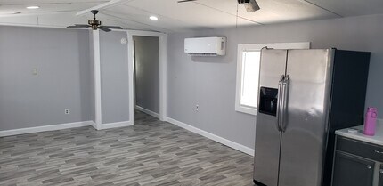 17038 Meridian Blvd in Hudson, FL - Building Photo - Building Photo