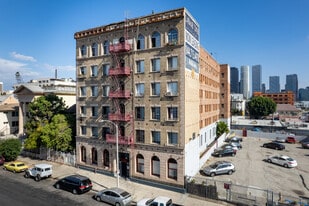 Landmark Towers in Los Angeles, CA - Building Photo