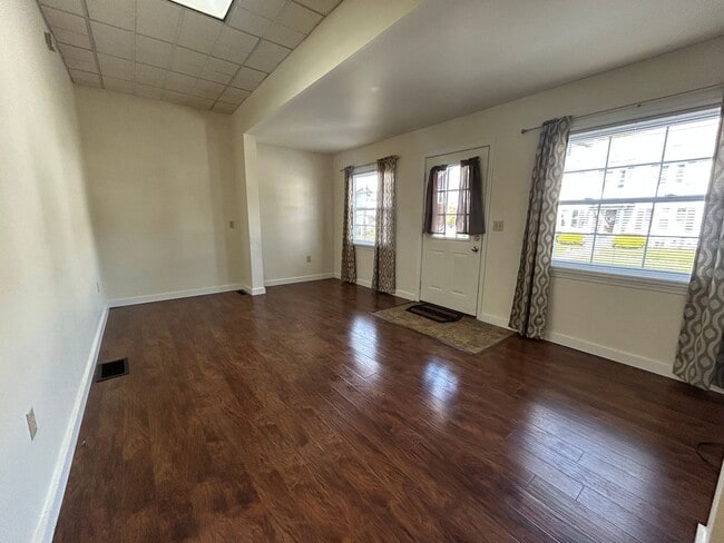 614 Stewart Ave in Grove City, PA - Building Photo - Building Photo