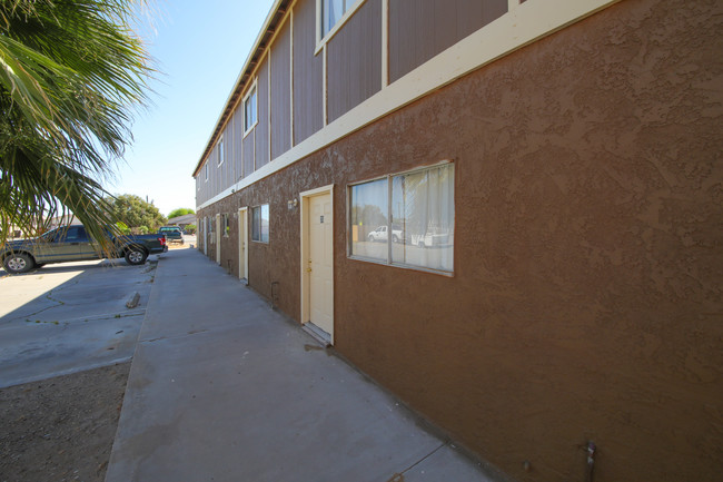 1800 S Kofa Ave in Parker, AZ - Building Photo - Building Photo