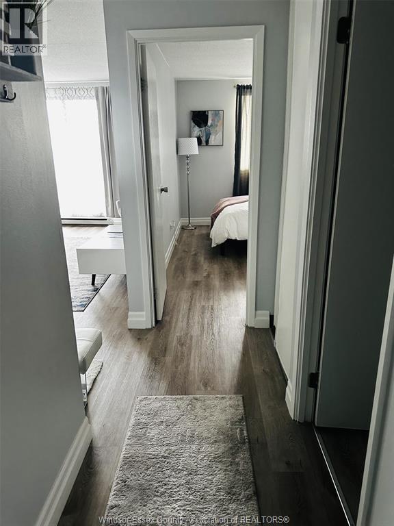 150 Park St W in Windsor, ON - Foto de edificio - Building Photo