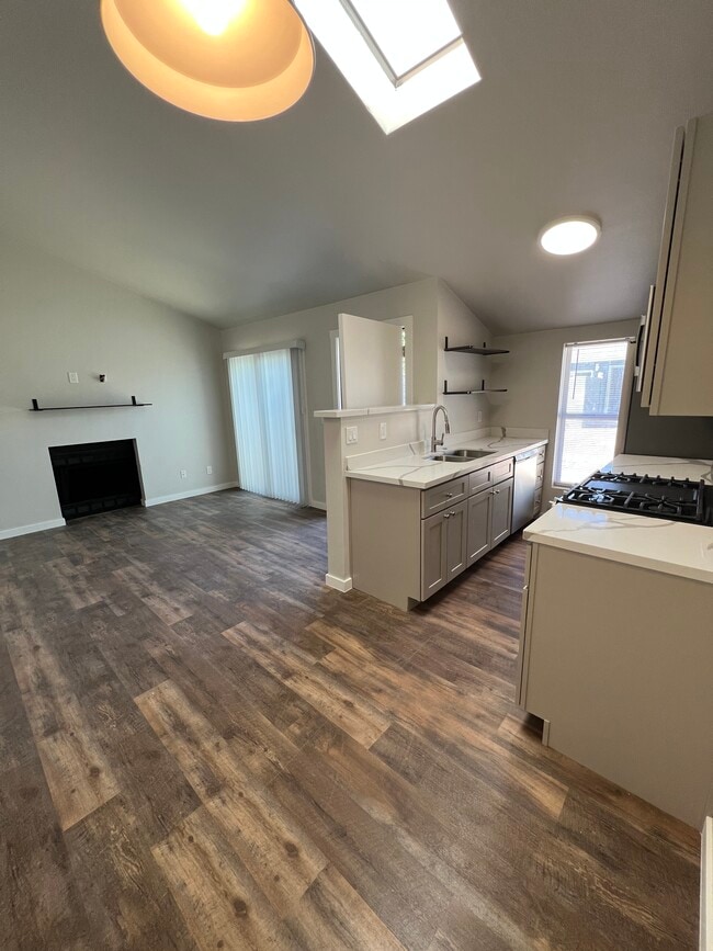 402 S Roosevelt St, Unit 1