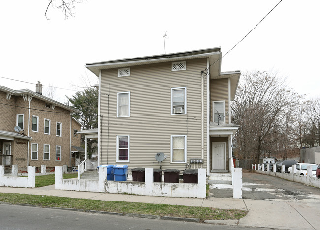 66-68 John St in New Britain, CT - Building Photo - Building Photo