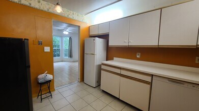 15 Cherry St, Unit 1 in Jersey City, NJ - Foto de edificio - Building Photo