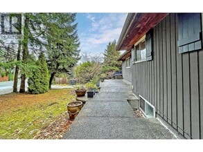 768 Como Lake Ave in Coquitlam, BC - Building Photo - Building Photo