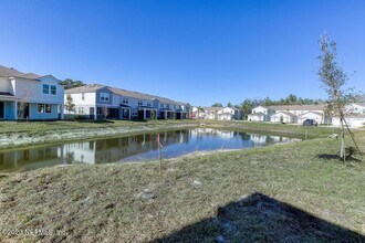 46 Oarsman Xing Dr in St. Augustine, FL - Foto de edificio - Building Photo