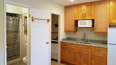 97 Vine Rd in Stamford, CT - Building Photo - Building Photo