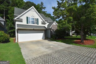 204 Lenox Dr in Peachtree City, GA - Building Photo