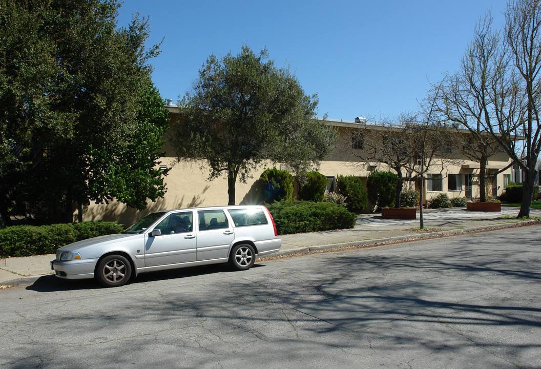 2369-2393 Wellesley St in Palo Alto, CA - Building Photo