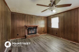 3012 Manchester Dr in Jamestown, NC - Building Photo - Building Photo