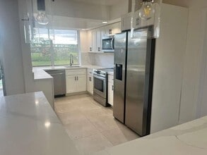 3508 NW 23rd St in Lauderdale Lakes, FL - Building Photo - Building Photo