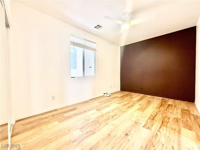 property at 3245 Ridgecliff St