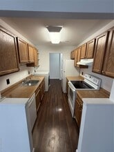 17 Village Park Dr in Fishkill, NY - Building Photo - Building Photo