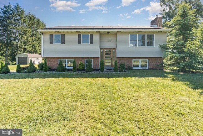 1145 Highland Dr in Mechanicsburg, PA - Building Photo - Building Photo