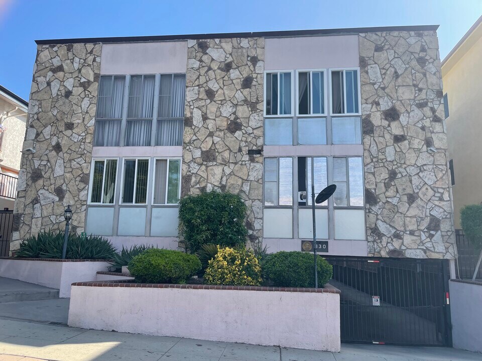 630 E Orange Grove Ave, Unit #A in Burbank, CA - Building Photo