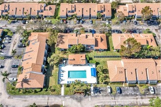 1430 S Gabriel St in Hollywood, FL - Foto de edificio - Building Photo