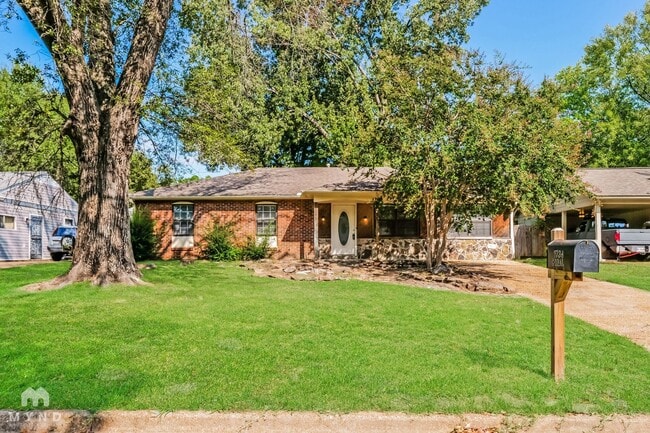 property at 1734 Coral Hills Dr