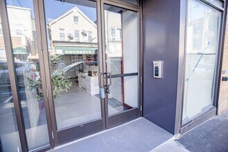 3510 Bergenline Ave in Union City, NJ - Building Photo - Building Photo