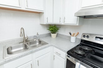 Sandpiper in Mobile, AL - Foto de edificio - Building Photo