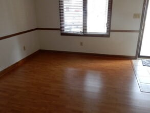7 Redcedar Way in Newport News, VA - Building Photo - Building Photo