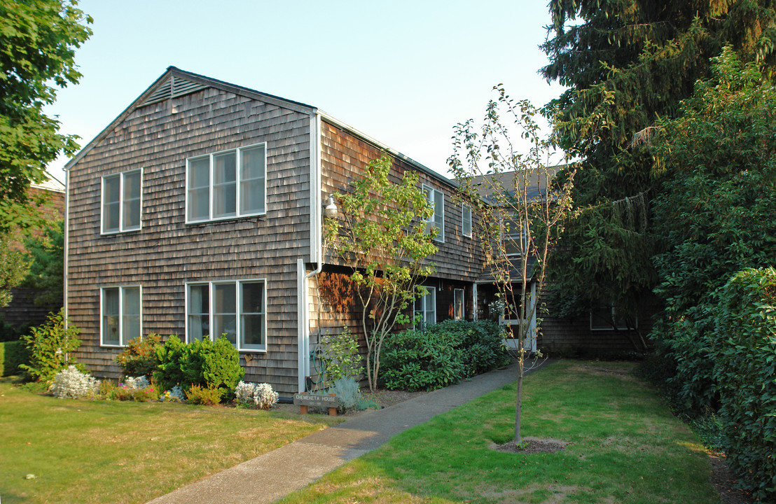 Chemeketa House in Salem, OR - Building Photo