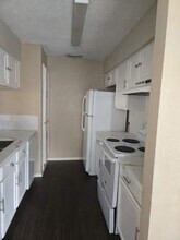 6601 Sands Point Dr in Houston, TX - Building Photo - Building Photo