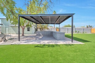 1930 E Palmcroft Dr in Tempe, AZ - Building Photo