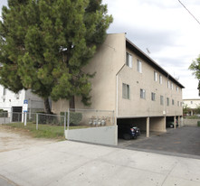 6923 Morella Ave Apartments