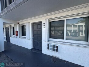 1816 E Oakland Park Blvd in Fort Lauderdale, FL - Building Photo - Building Photo