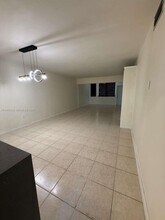 1710 NE 191st St in Miami, FL - Building Photo - Building Photo